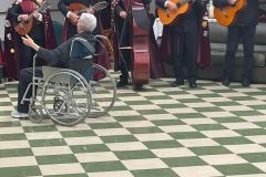Visita de la Tuna Santa Fe a la Fundación La Manuelita.