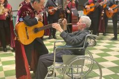 Visita de la Tuna Santa Fe a la Fundación La Manuelita.