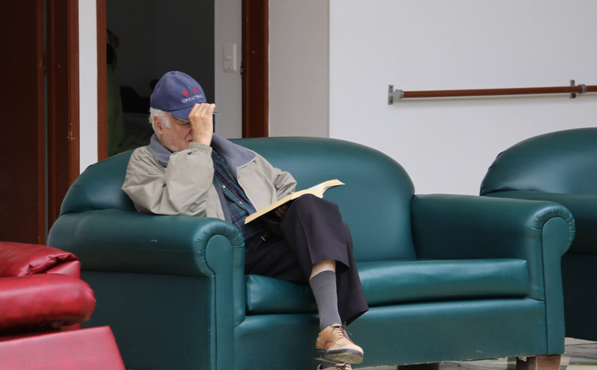 Cómo ayudar a los adultos mayores de manera efectiva